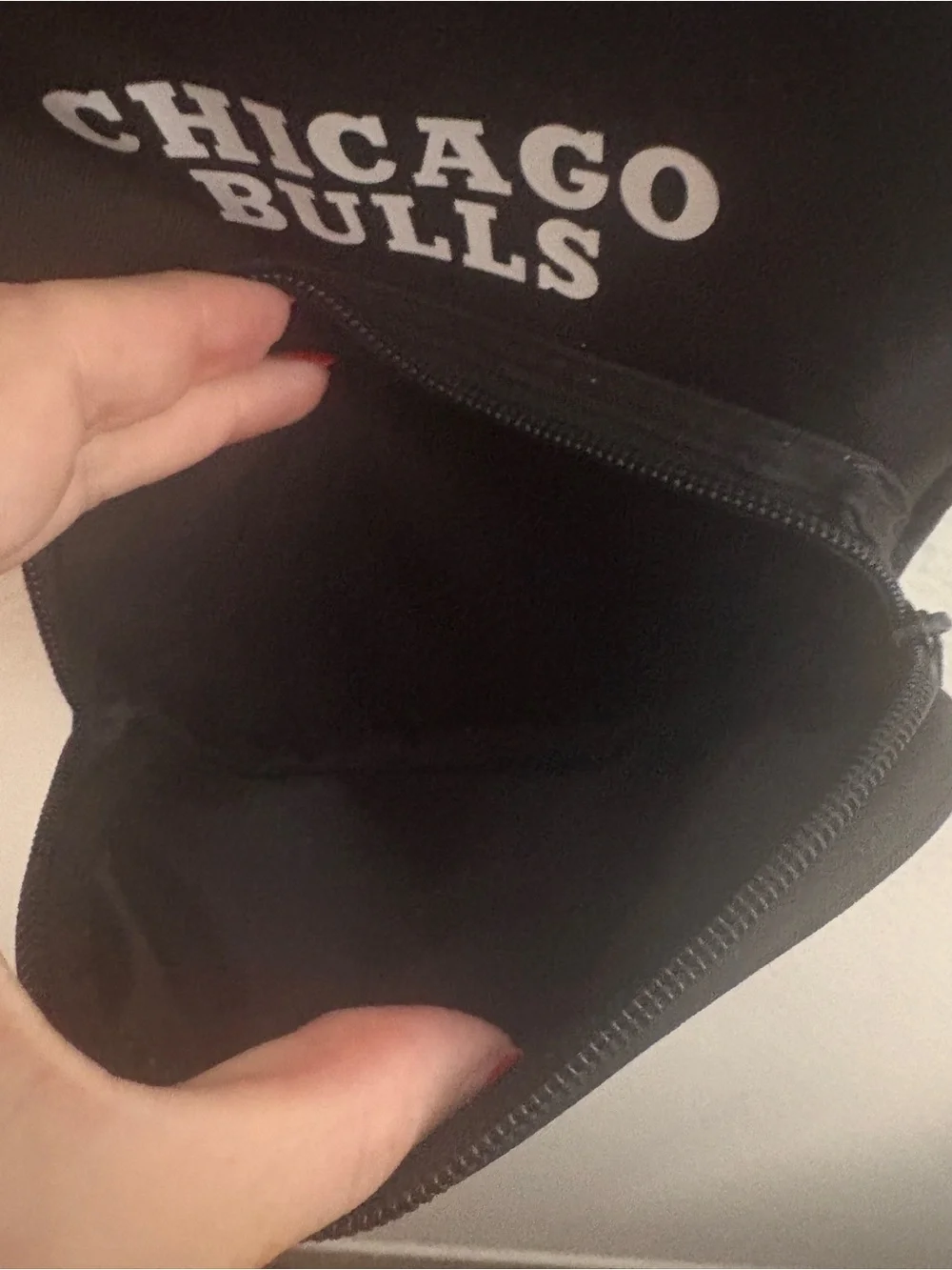 NBA Chicago Bulls Black and Red Crossbody Bag